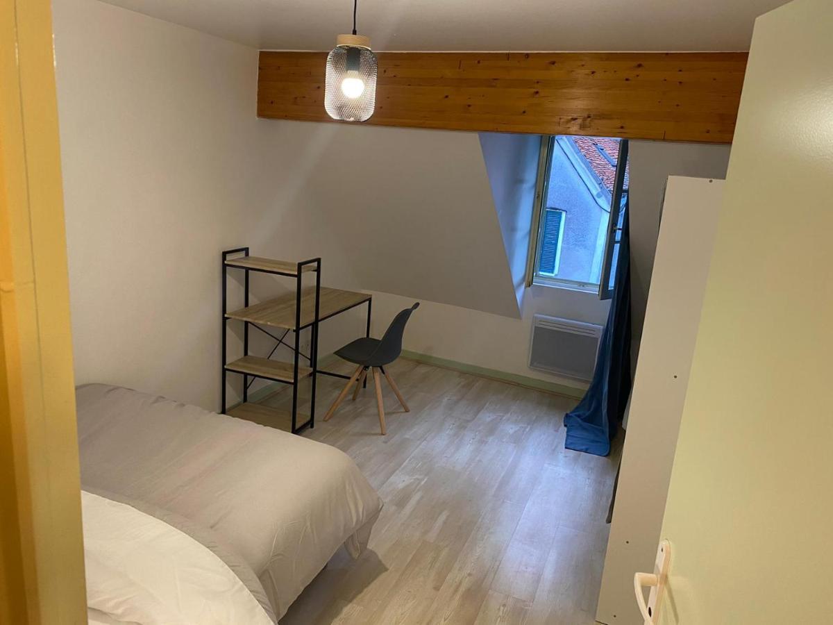 Chez Papa Hotel Tonnerre Bagian luar foto